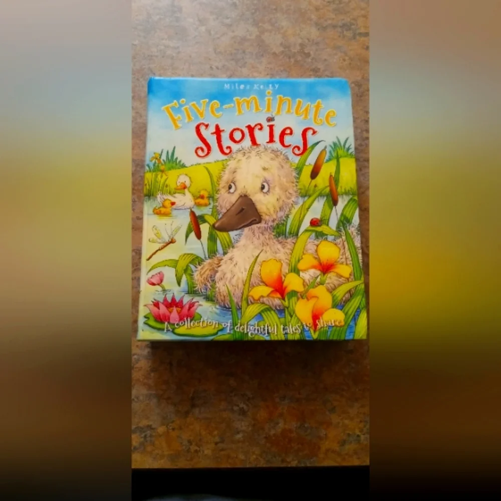 Five-Minute Stories Hardcover Children's Book - Bright Blue & Yellow Cover